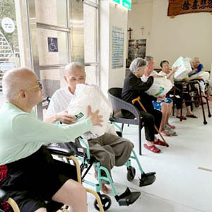 2025.09.04 社工活動-重物傳遞-螞蟻雄兵